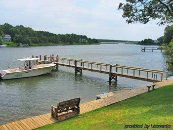 Capewind Waterfront Resort Falmouth Exterior photo